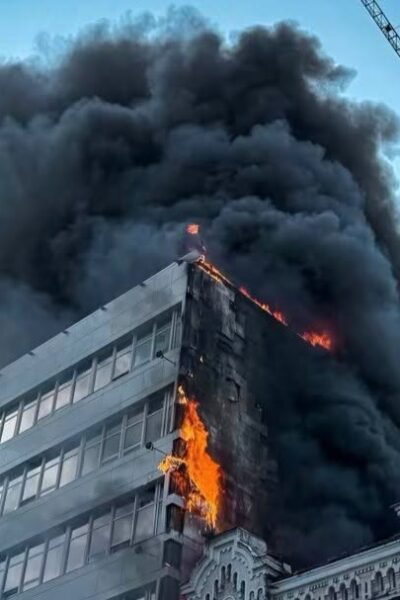 Russian Strike Hits National Academy of Sciences Building in Central Kyiv, Leaving One Dead